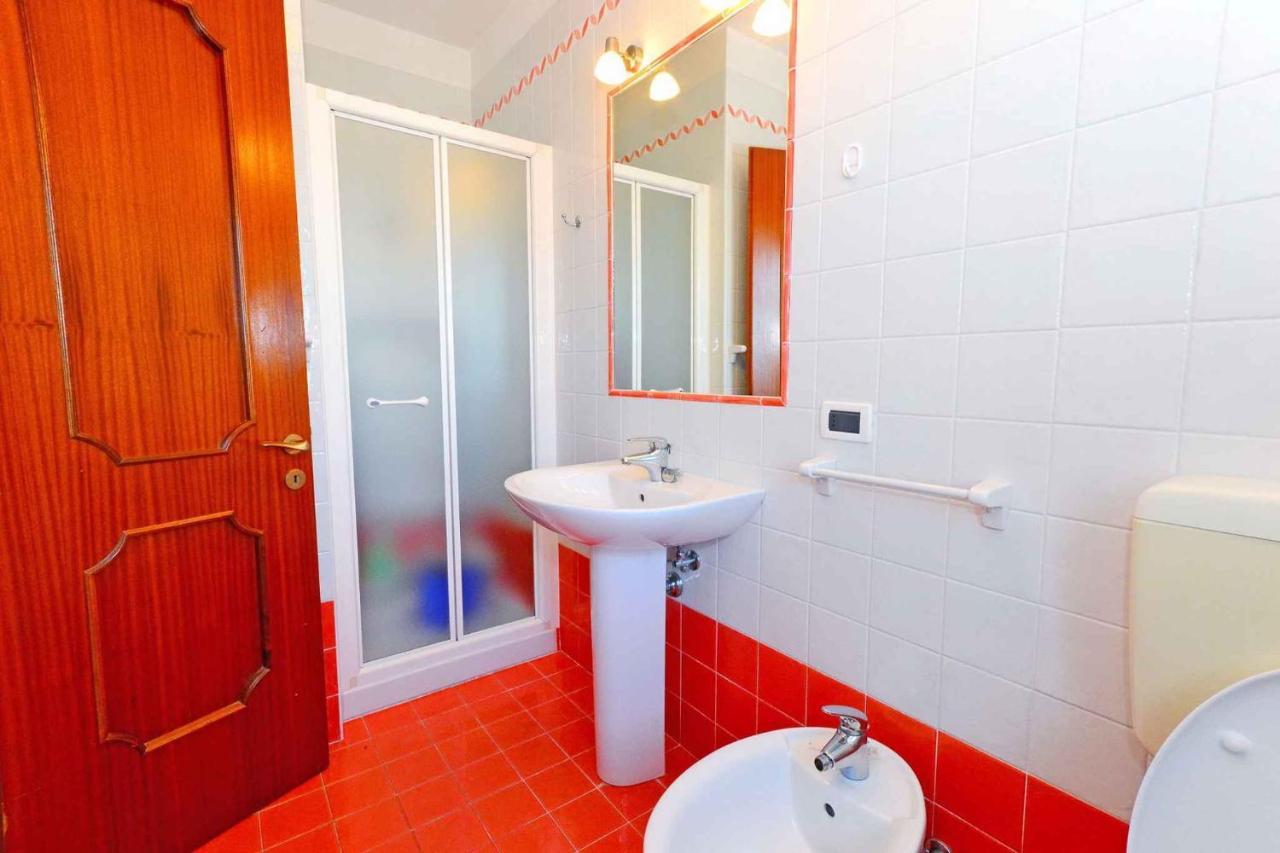 Apartment In Lignano 21657
